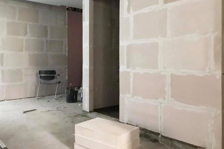 Tường ngăn xây bằng gạch AAC, mạch vữa mỏng, bề mặt phẳng