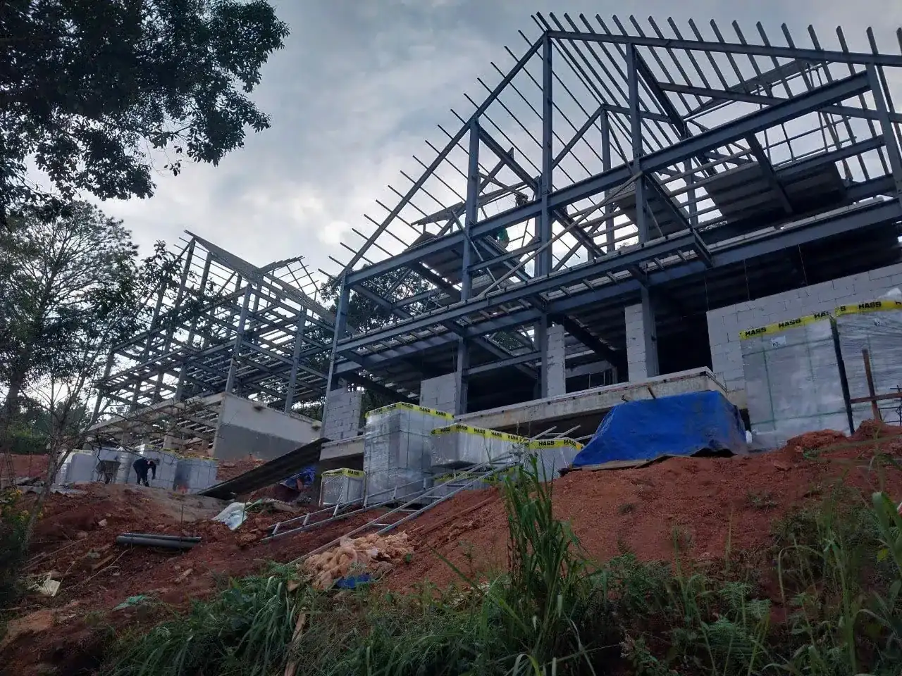 Hệ khung thép đỡ tấm ALC